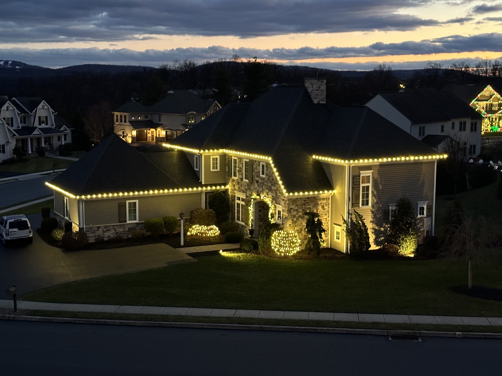 Holiday Lighting Image 5