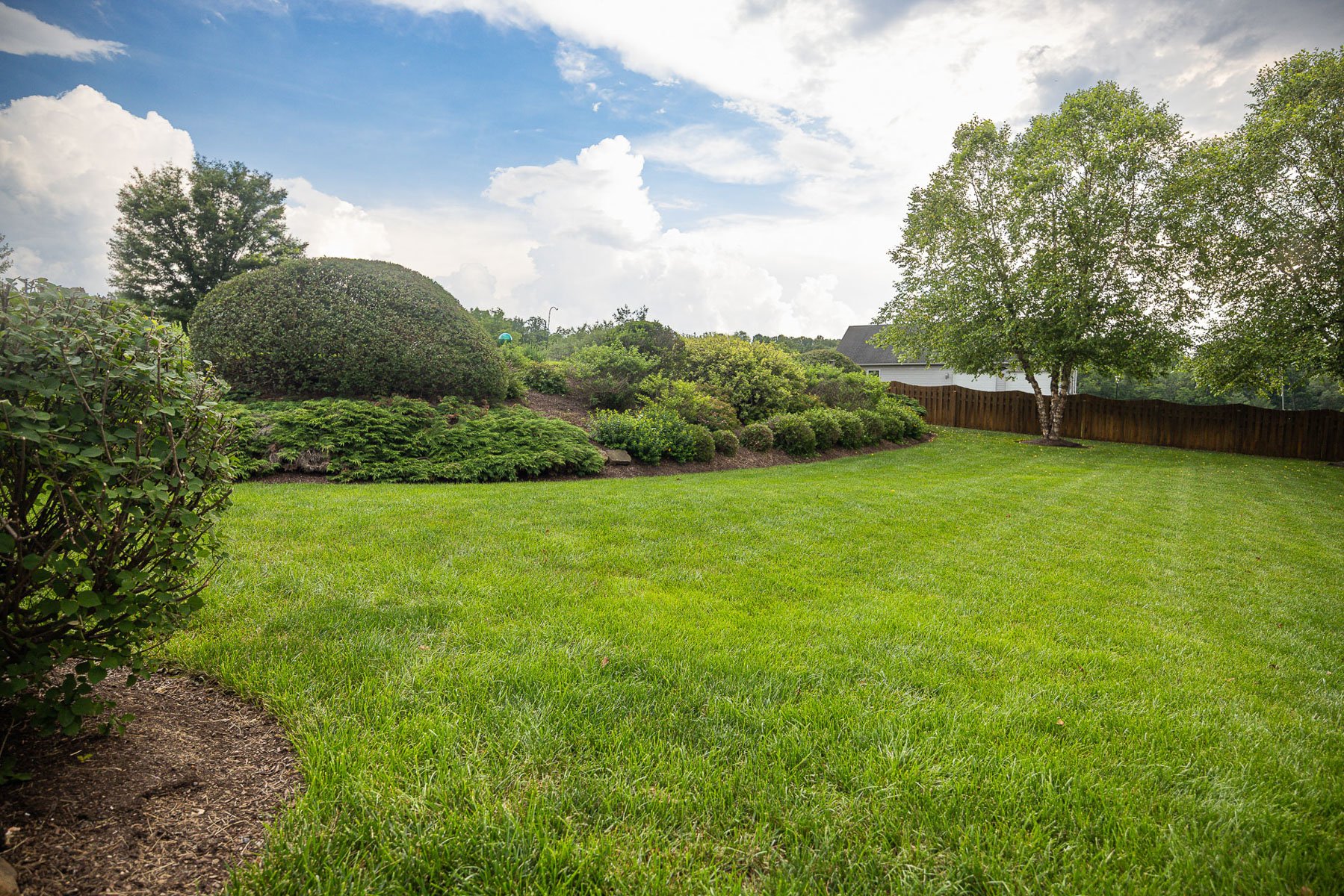 nice lawn with the right blend of ingredients for healthy grass